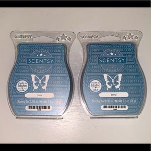 Two Scentsy Luna Wax Bars
